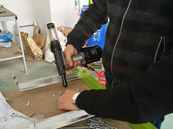 客户使用污到下面流水的直播软件